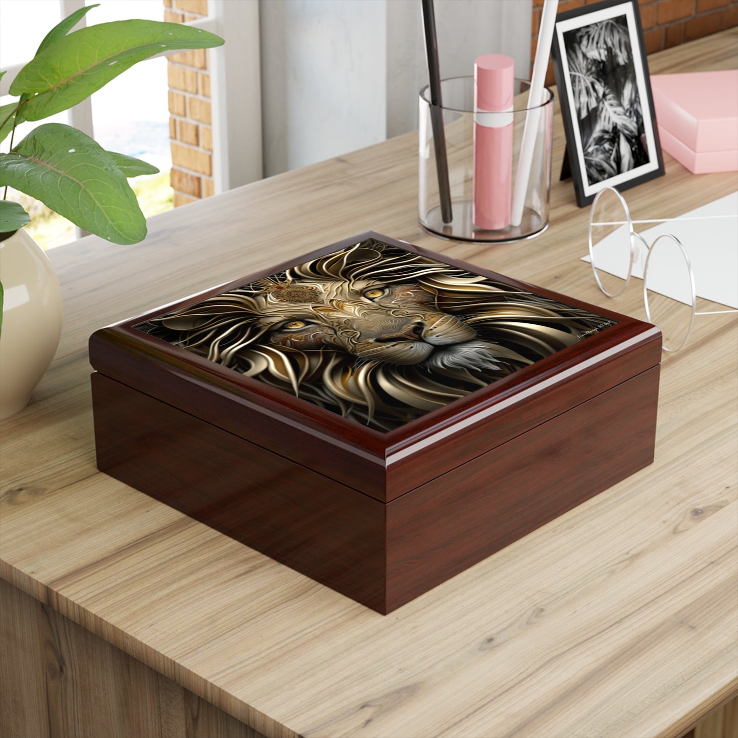 Lion Of The Jungle, Black or Brown Jewelry Box