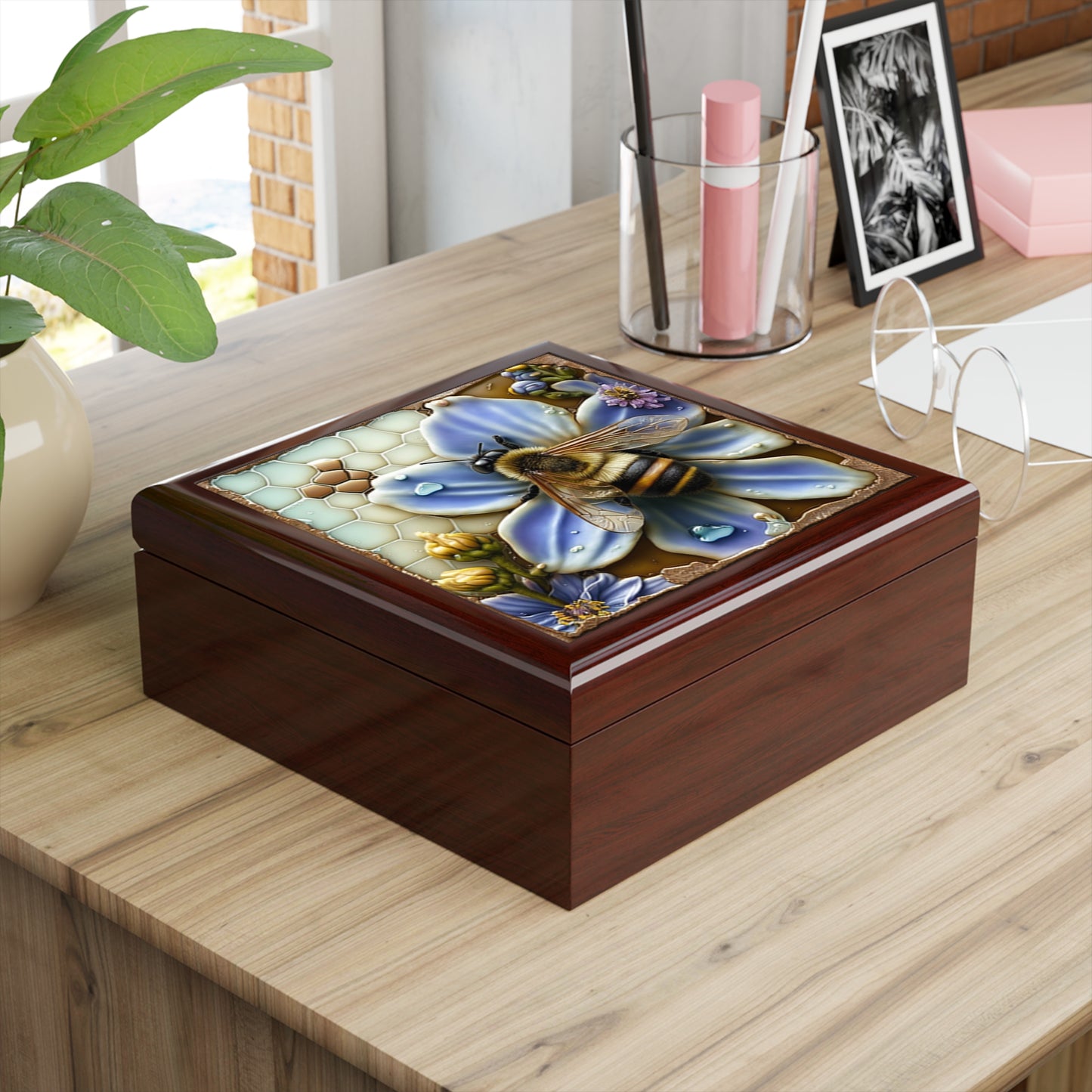 Honeycomb With Beautiful flower And Bee Jewelry Box