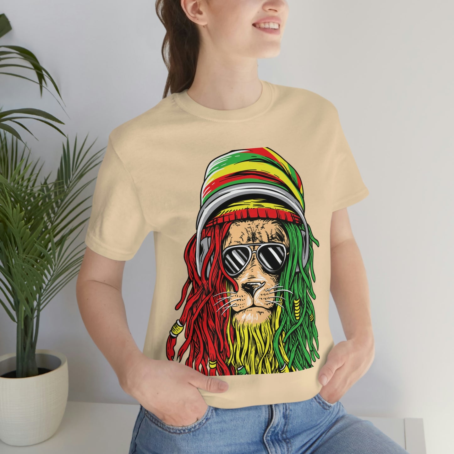 Reggae Lion With Dread locks with Hat, Unisex Jersey Short Sleeve Tee