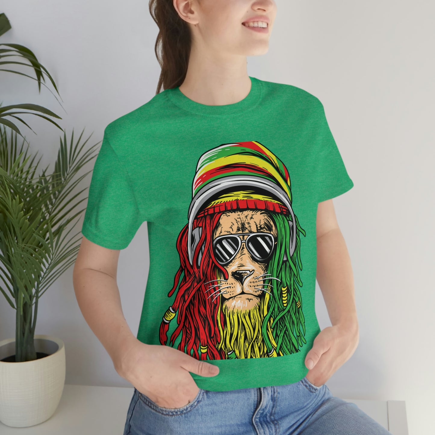 Reggae Lion With Dread locks with Hat, Unisex Jersey Short Sleeve Tee