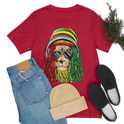 Reggae Lion With Dread locks with Hat, Unisex Jersey Short Sleeve Tee