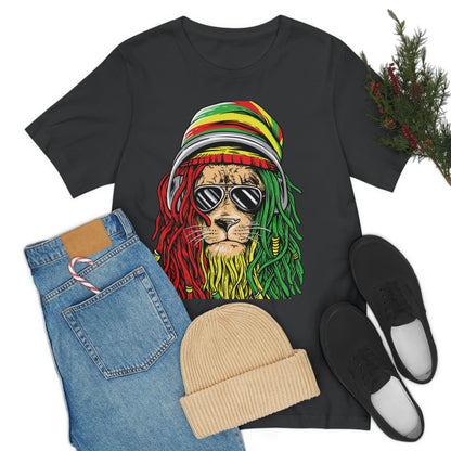 Reggae Lion With Dread locks with Hat, Unisex Jersey Short Sleeve Tee